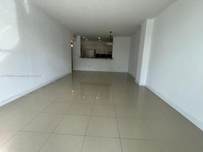 19390 Collins Ave 123, Sunny Isles Beach, Florida 33160, USA