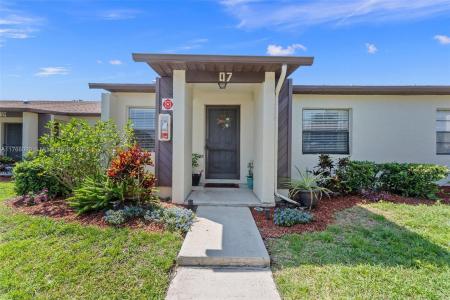 6034 Indrio Rd 7, Fort Pierce, Florida 34951, USA