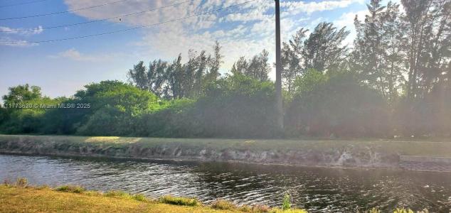 xxxx NW 39th Crt, Miami Gardens, Florida 33055, USA