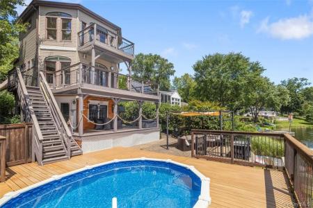 545 Shore Drive, New Windsor, New York 12553