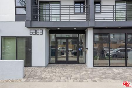 Tyrone Avenue, Van Nuys, Калифорния 91401, Соединенные Штаты