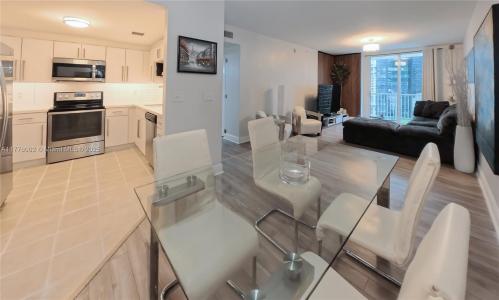 1250 S Miami Ave 1206, Miami, Florida 33130, USA
