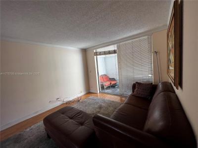 447 NE 195th St 309, Miami, Florida 33179