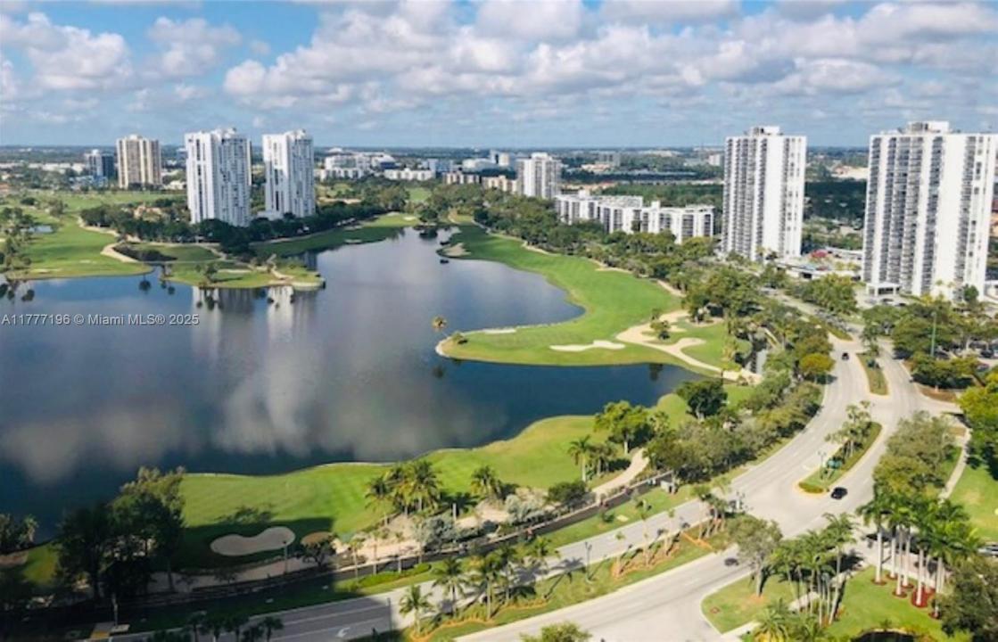 3301 N Country Club Dr 612, Aventura, Florida 33180