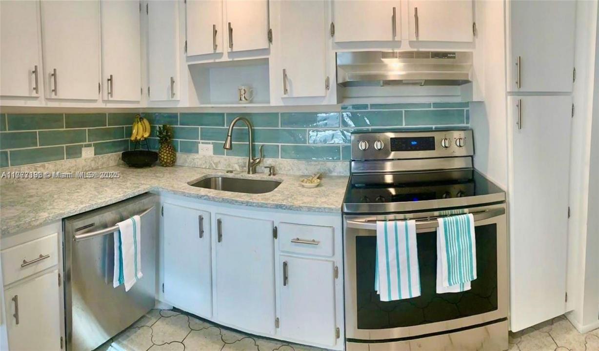 3301 N Country Club Dr 612, Aventura, Florida 33180
