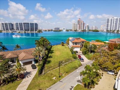 18800 N Bay Rd, Sunny Isles Beach, Florida 33160, USA