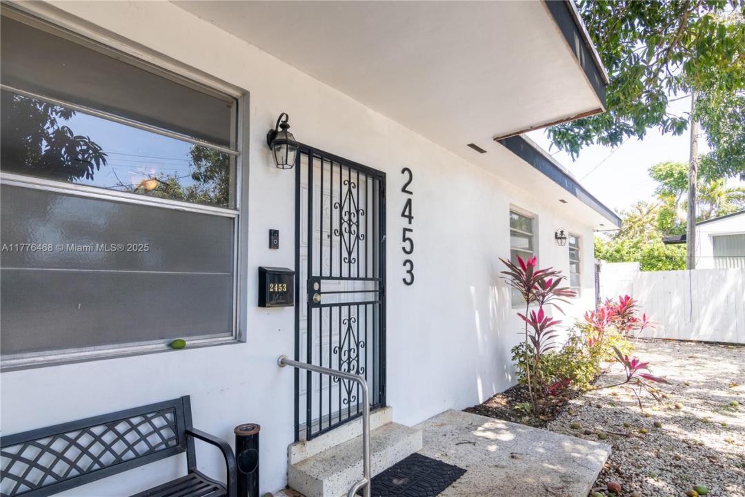2453 SW 17th St, Miami, Floride 33145, États-Unis
