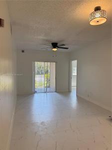 3221 Sabal Palm Mnr 105, Davie, Florida 33024, USA