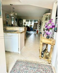 Deerfield Beach, Florida 33441, USA