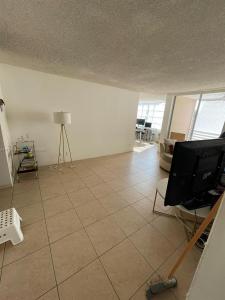 9460 Live Oak Pl 309, Davie, Florida 33324, USA