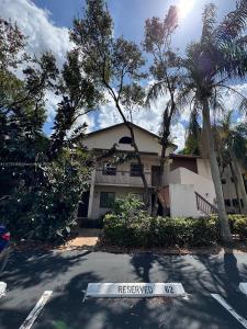 9848 Nob Hill CT 9848, Sunrise, Florida 33351, USA