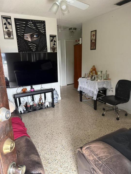 2917 NW 23rd Ave, Miami, 플로리다 33142, 미국