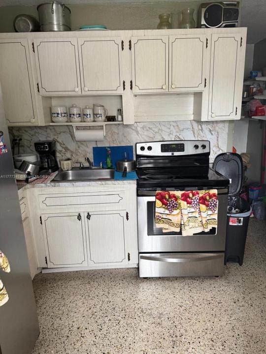 2917 NW 23rd Ave, Miami, 플로리다 33142, 미국