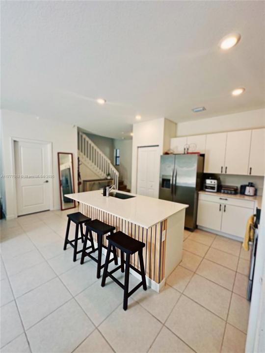 452 NW 203 RD 452, Miami Gardens, Floryda 33169, USA