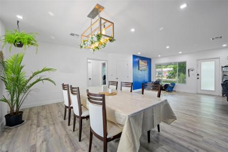 321 SW 11th Ave, Hallandale Beach, Florida 33009, USA