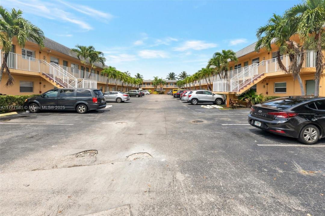 4061 N Dixie Hwy 29, Oakland Park, Florida 33334, USA