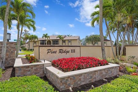 336 Pine Ridge Cir B-1, Green Acres, Florida 33463, USA