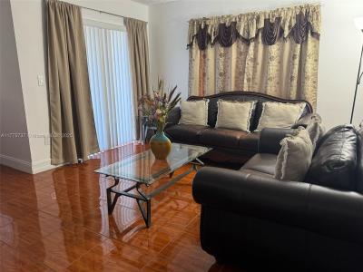 18890 NW 57th Ave 101, Hialeah, Florida 33015, USA