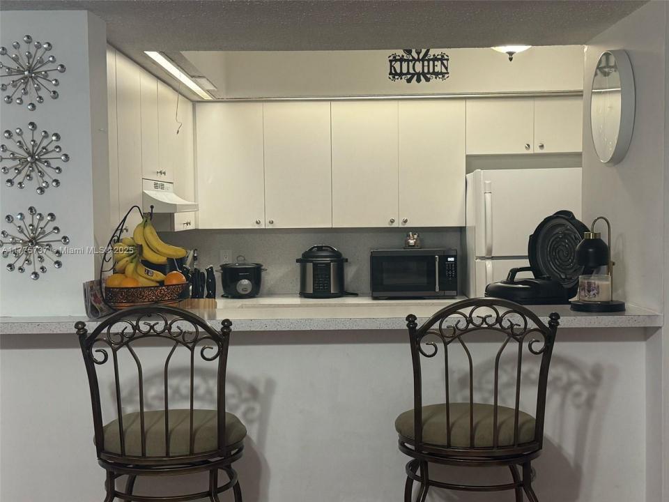 18890 NW 57th Ave 101, Hialeah, Floride 33015, États-Unis