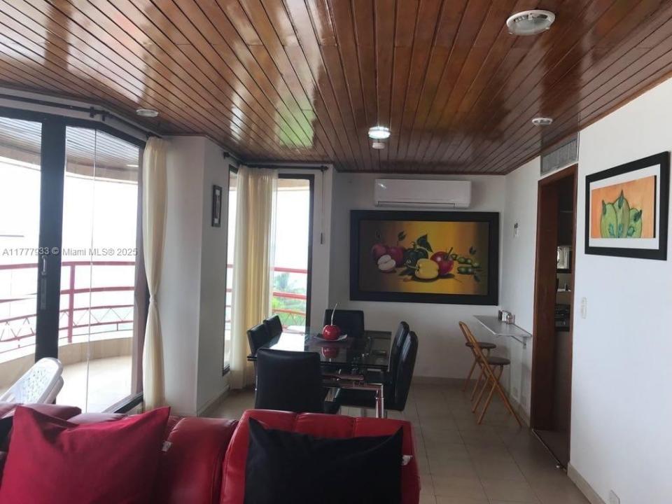 Cra. 4A Cra. 4A, El Laguito 401, 佛羅里達州, 美國