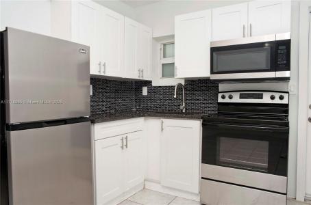 12322 NE 6th Ave 1, North Miami, Florida 33161, USA