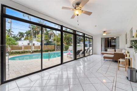852 Tyler St, Hollywood, Florida 33019, USA