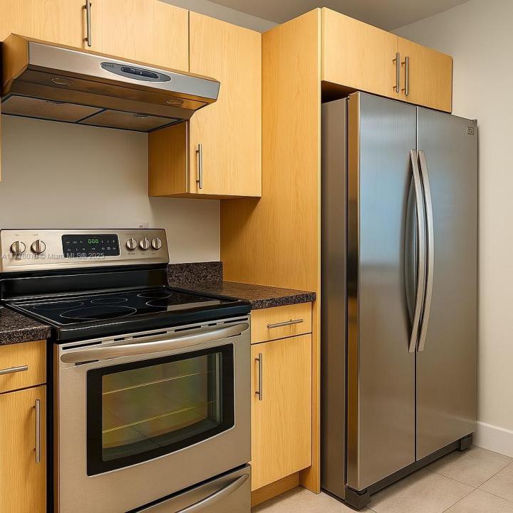 8897 Fontainebleau Blvd 307, Miami, 佛罗里达州 33172, 美国