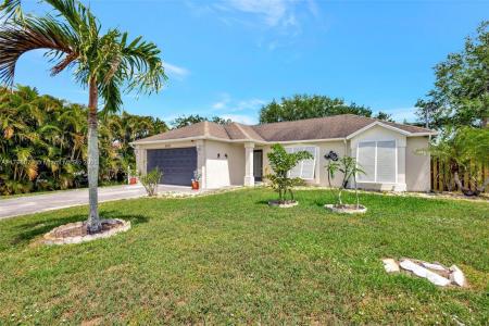 4533 SW Cacao St, Port St. Lucie, Florida 34953, USA
