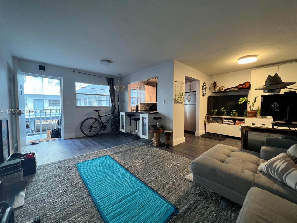 221 Meridian Ave 206, Miami Beach, Floride 33139, États-Unis