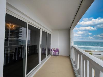 1012 N Ocean Blvd 1012, Pompano Beach, Florida 33062, USA