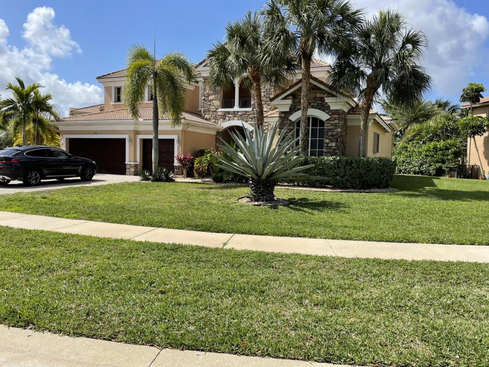 9192 Pineville Drive, Country Cove Estates, Lake Worth, Floryda 33467, USA
