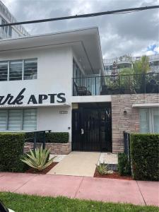 2130 Park Ave 4, Miami Beach, Florida 33139, USA