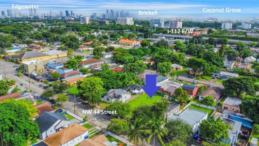 1762 NW 44th St, Miami, Florida 33142, USA