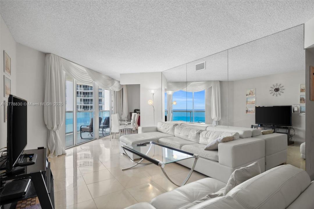 16485 Collins Ave 1632, Sunny Isles Beach, Florida 33160, USA
