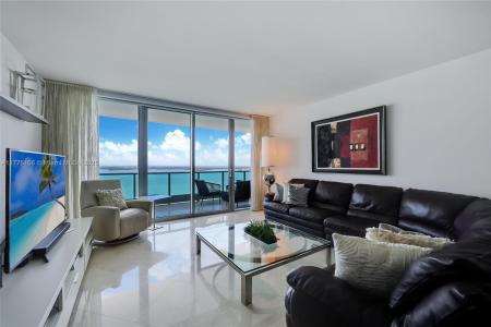 1331 Brickell Bay Dr 2605, Miami, Florida 33131, USA
