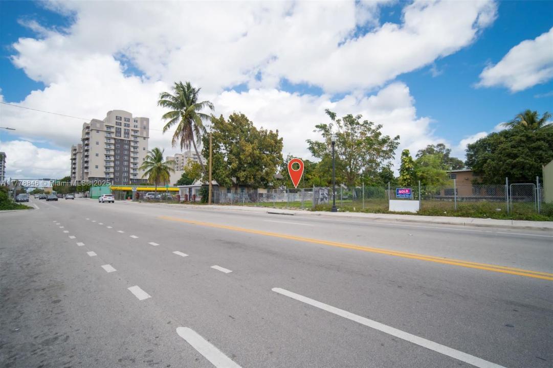 7635 NE 2nd Ave, Miami, フロリダ 33138, アメリカ合衆国