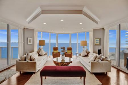 19111 Collins Ave 908, Sunny Isles Beach, Florida 33160, USA