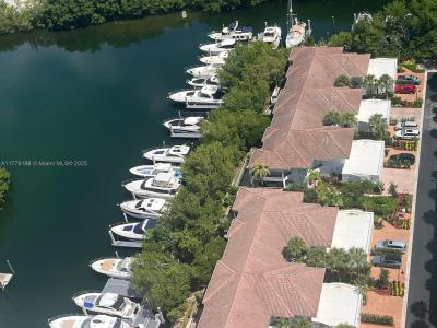 3530 Mystic Pointe Dr PH-07, Aventura, Florida 33180, USA