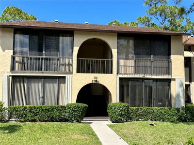 208 Pine Hov Cir A-2, Green Acres, Florida 33463, USA