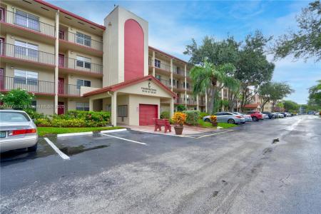 1101 SW 128th Ter 310C, Pembroke Pines, Florida 33027, USA