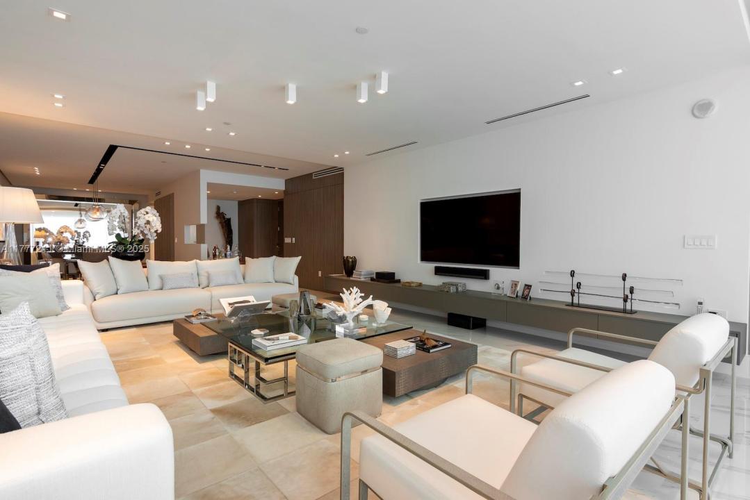 10201 Collins Ave 1803, Bal Harbour, Florida 33154