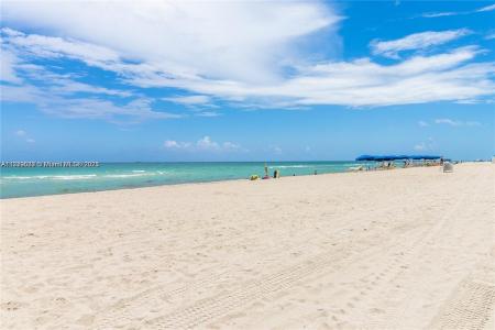 8877 Collins Ave 305, Surfside, Florida 33154, USA