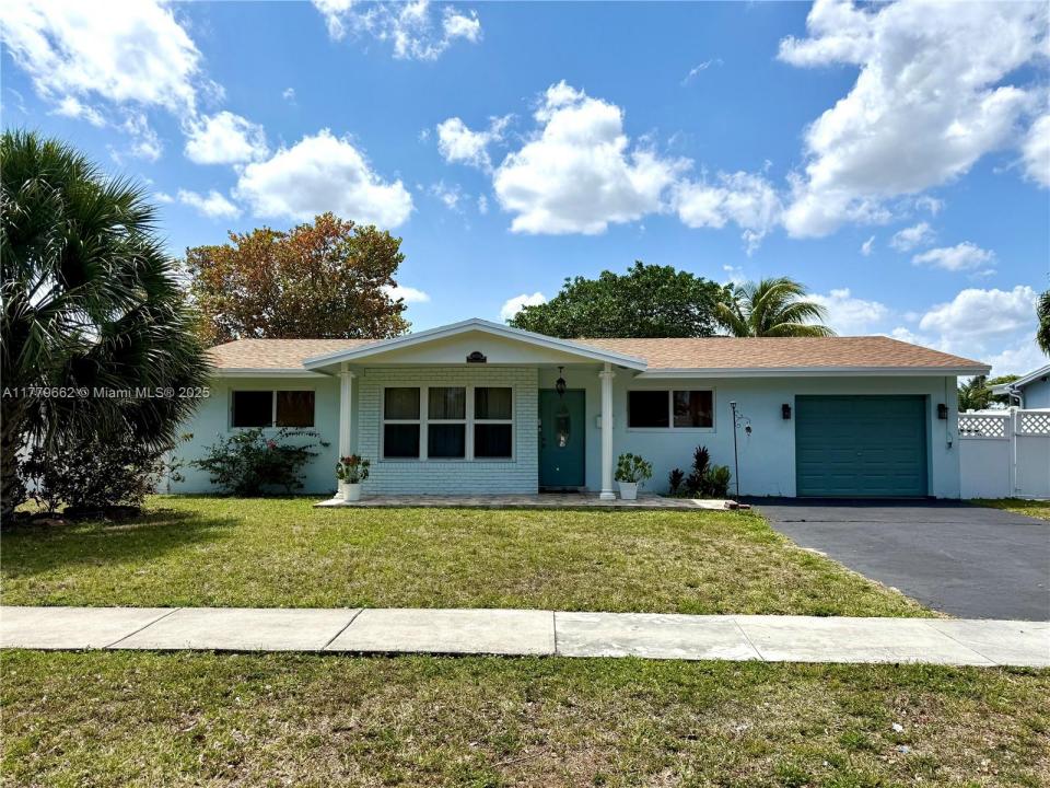 1625 E River Dr, Margate, Florida 33063, USA
