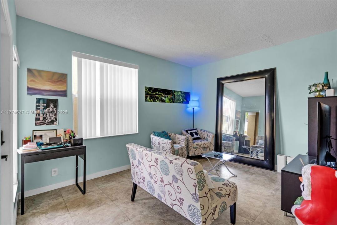 810 NE 212th Ter 2, Miami, Florida 33179