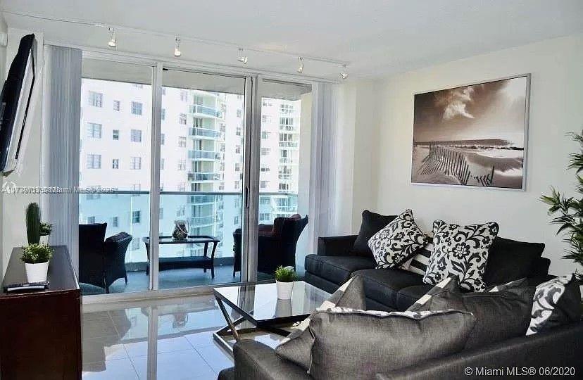 4001 S Ocean Dr 10K, Hollywood, Florida 33019