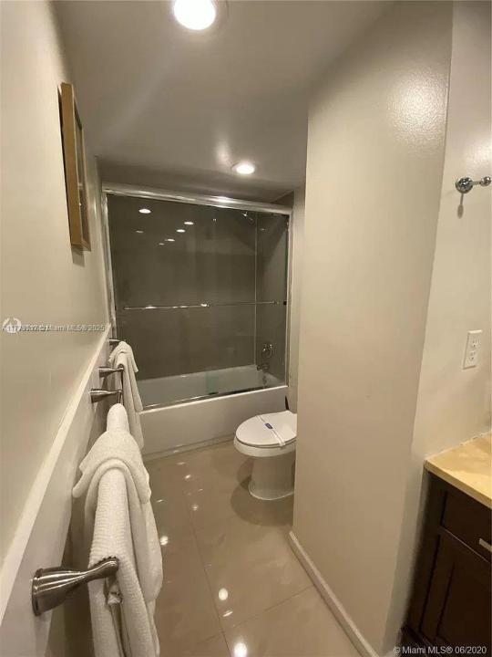 4001 S Ocean Dr 10K, Hollywood, Florida 33019