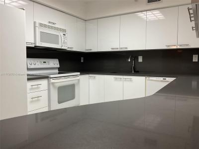 3530 Mystic Pointe Dr 3004, Aventura, Florida 33180, USA