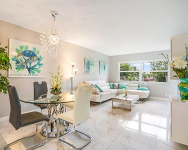 5121 W Oakland Park Blvd 205, Lauderdale Lakes, Florida 33313, USA
