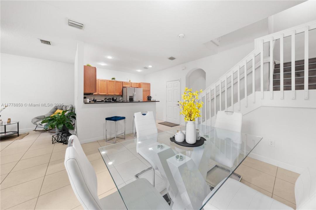 16958 SW 92nd St 16958, Miami, フロリダ 33196, アメリカ合衆国