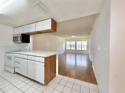 6331 La Costa Dr F, Boca Raton, Florida 33433, USA